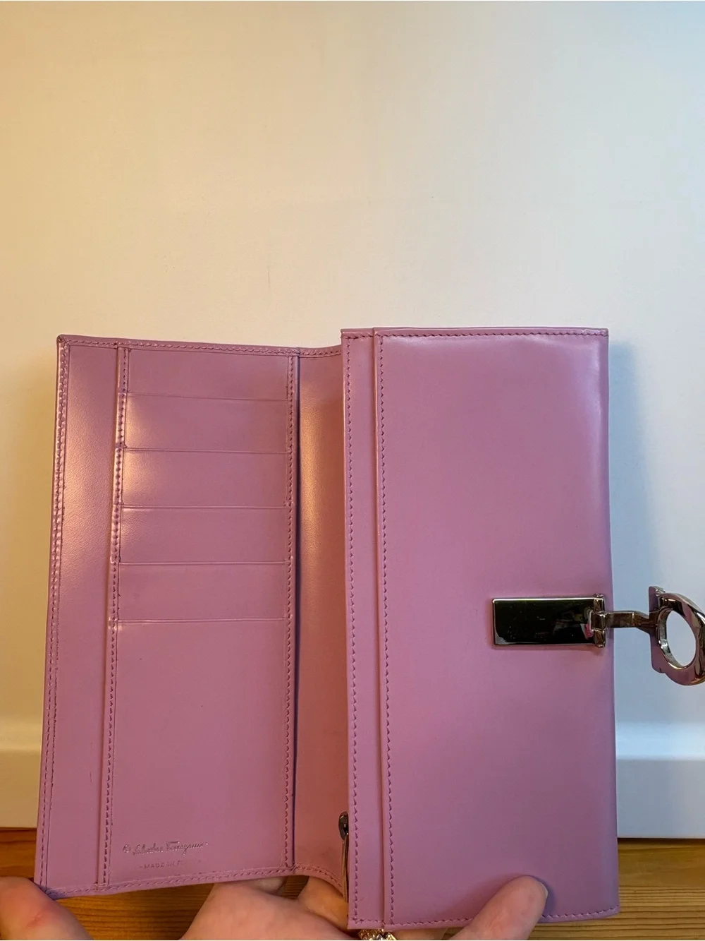 FERRAGAMO VINTAGE Y2K Pink/Lavender Leather Long Wallet with Signature clasp